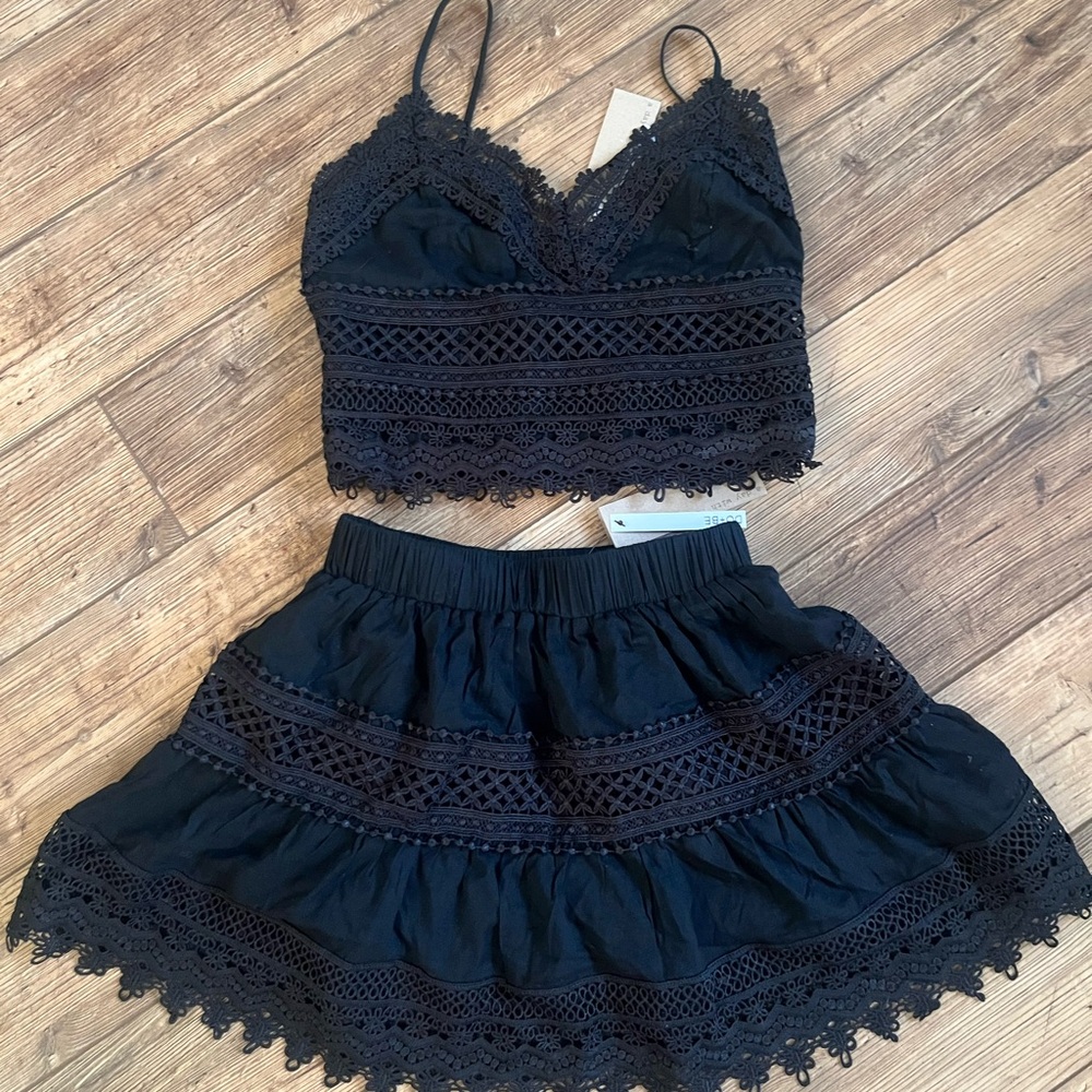 DO+BE Black Lace Skirt Set
